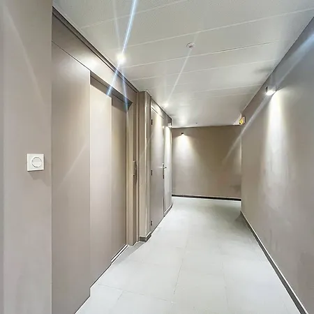 Apartment Superbe T2 Moderne Avec Terrasse, Climatisation Et Parking A - Fr-1-770-67